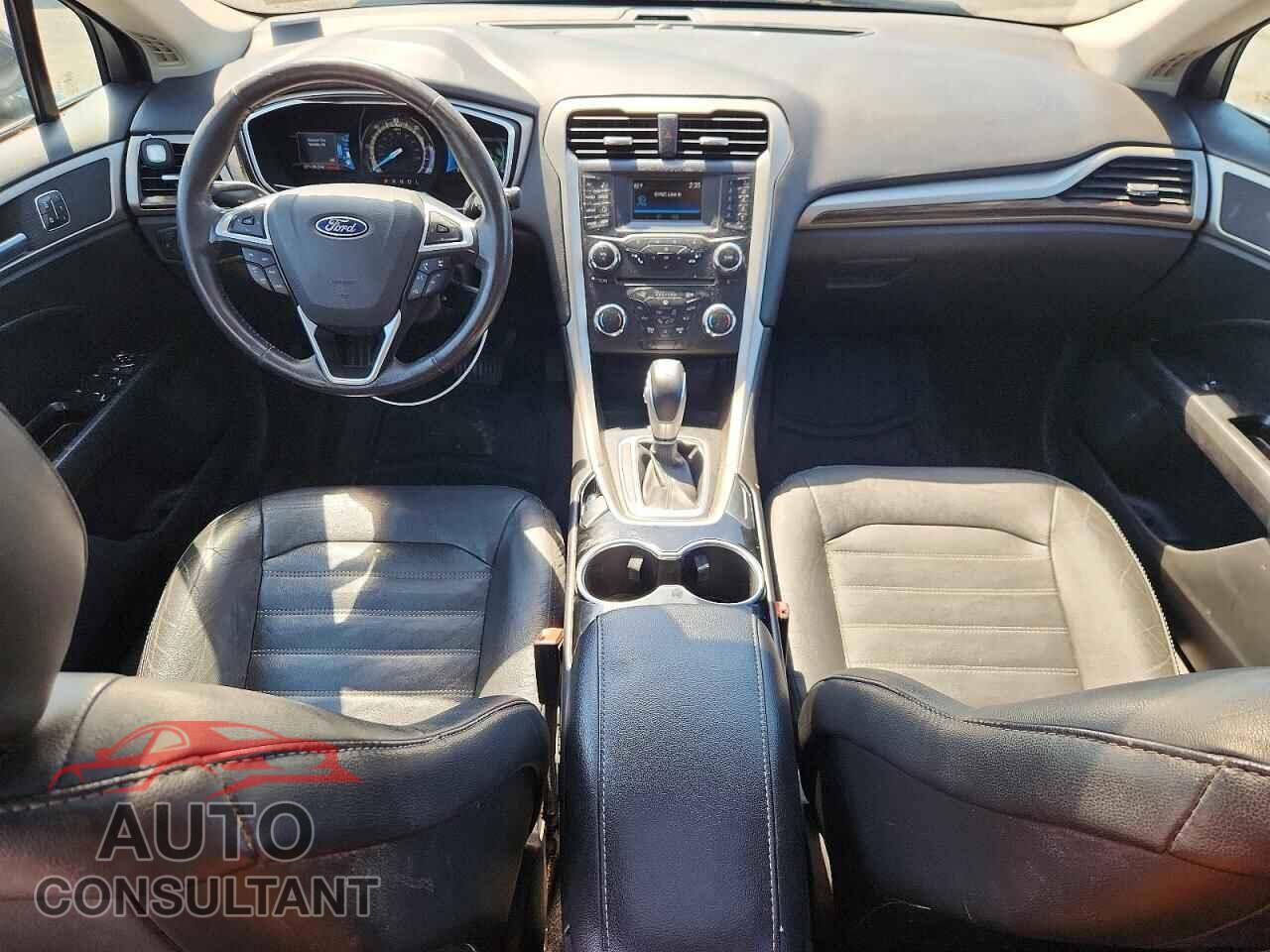 FORD FUSION 2015 - 3FA6P0LU9FR242577