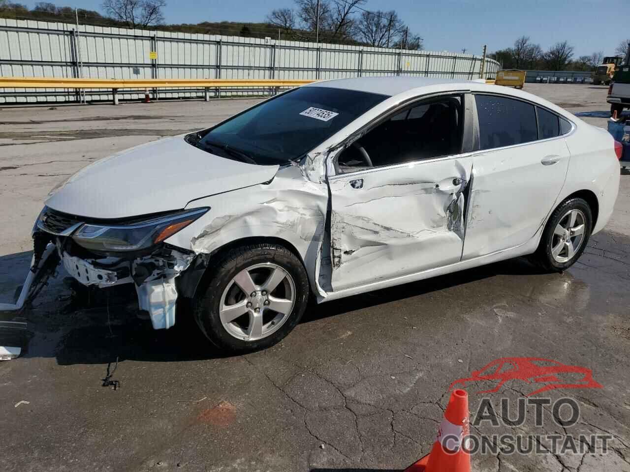 CHEVROLET CRUZE 2017 - 1G1BE5SM1H7112275