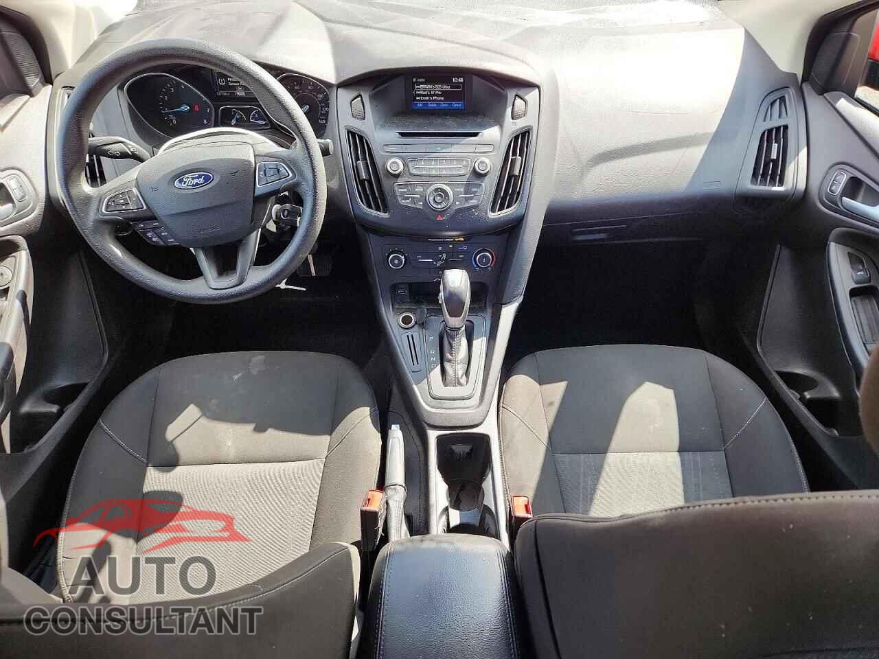 FORD FOCUS 2015 - 1FADP3F21FL270343