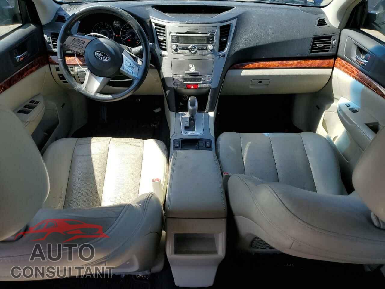 SUBARU OUTBACK 2010 - 4S4BRBKC8A3342213