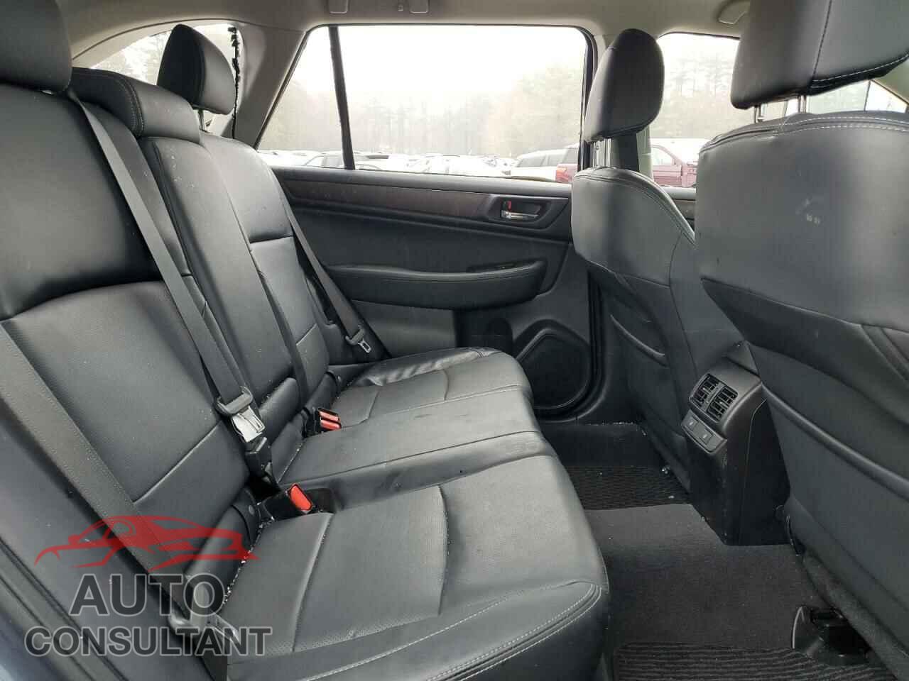 SUBARU OUTBACK 2017 - 4S4BSANC3H3348957
