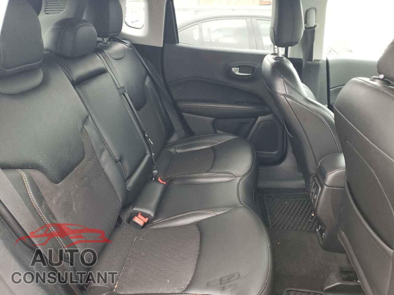 JEEP COMPASS 2020 - 3C4NJDBB2LT196930