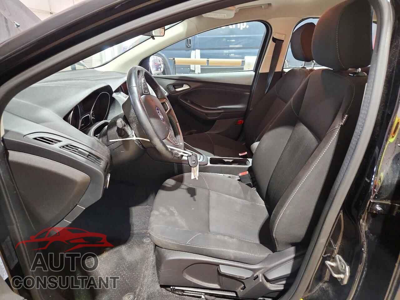 FORD FOCUS 2016 - 1FADP3F20GL256595