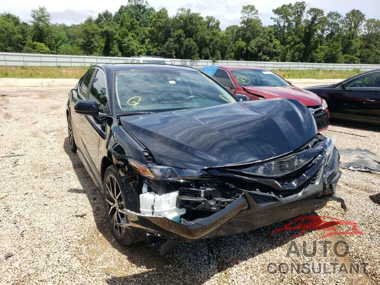 TOYOTA CAMRY 2021 - 4T1G11AK1MU581231
