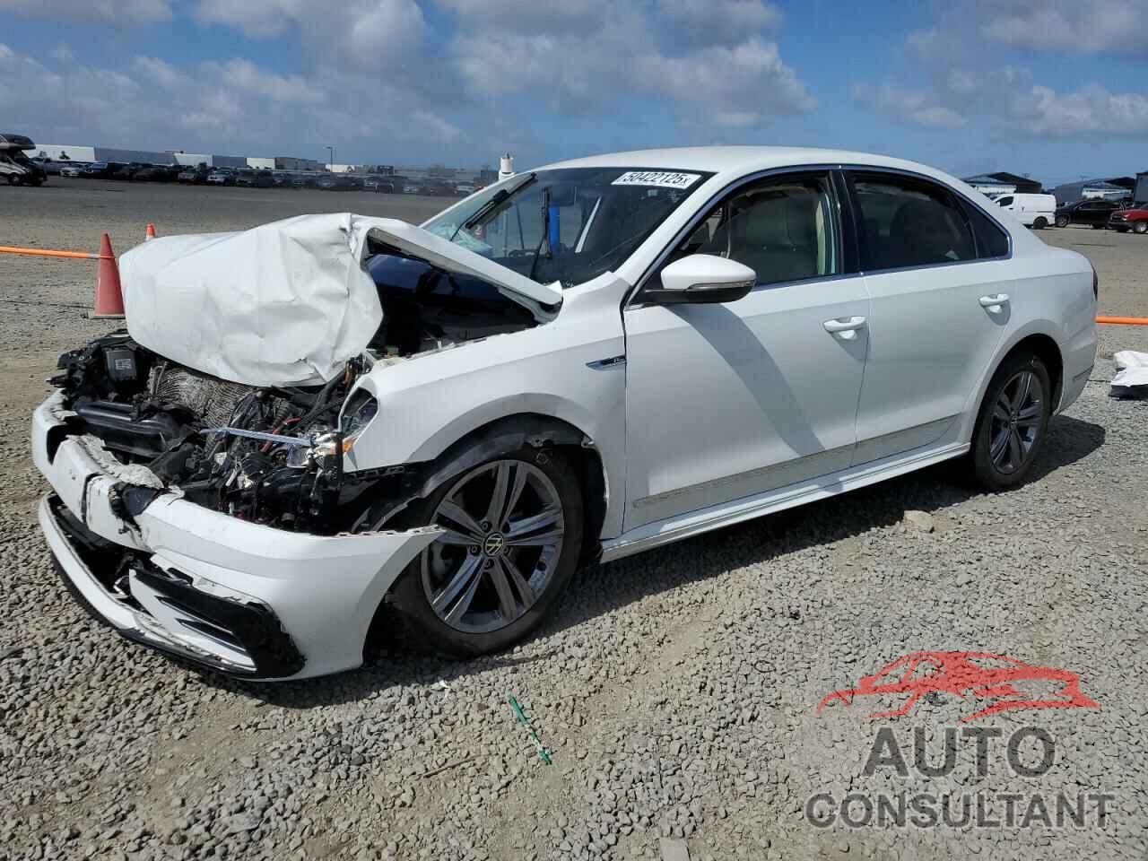 VOLKSWAGEN PASSAT 2017 - 1VWDT7A37HC049343