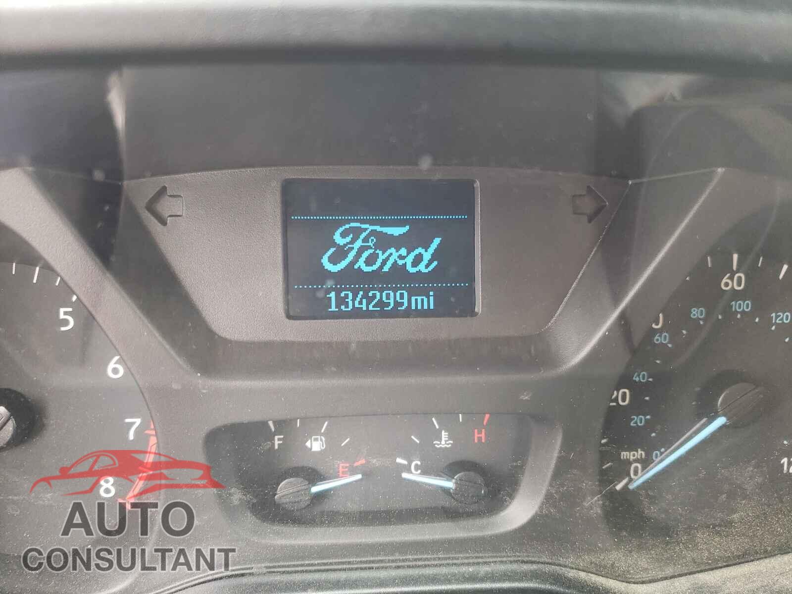 FORD TRANSIT CO 2017 - 1FTYR2CM5HKA51545