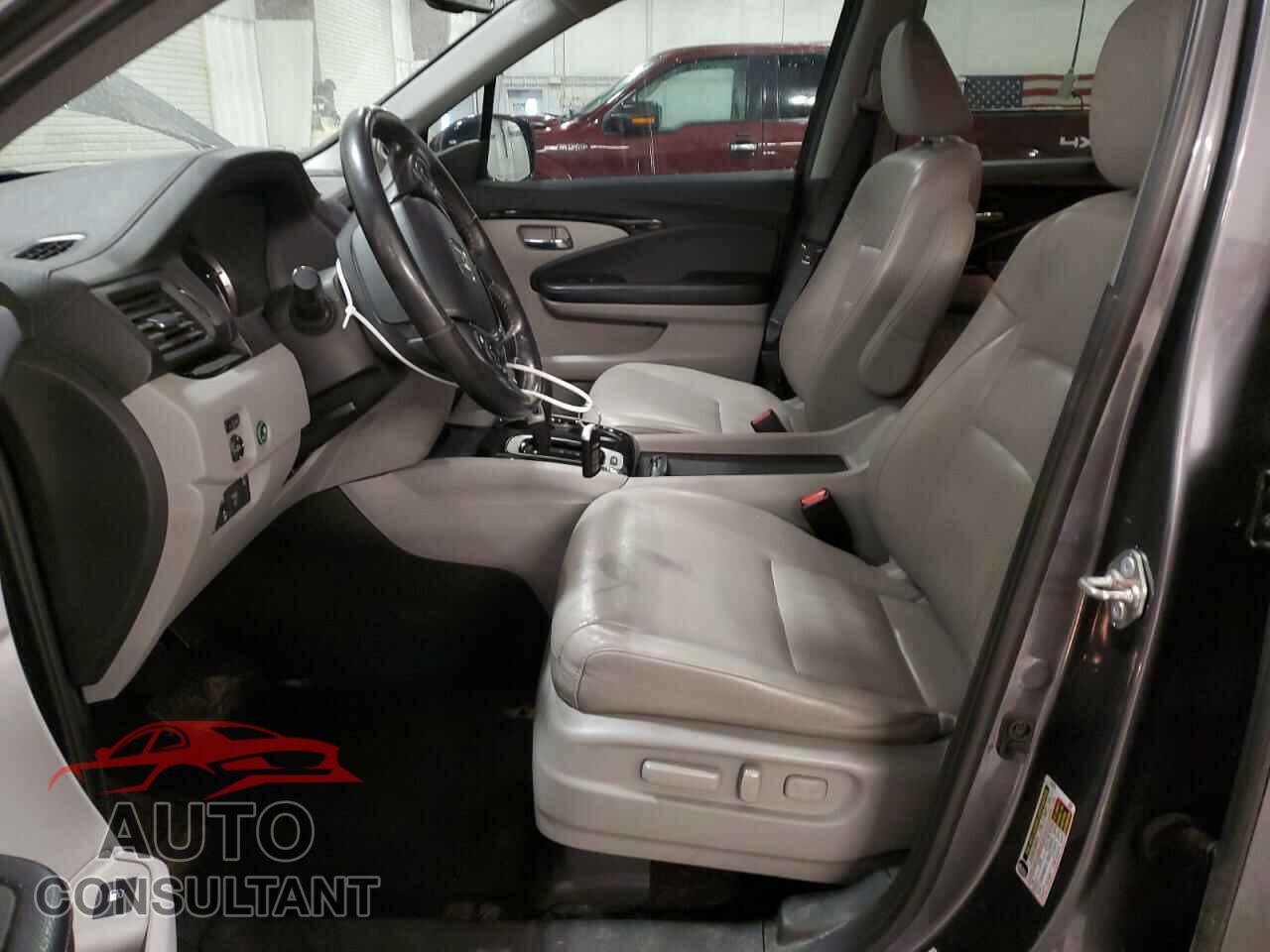 HONDA RIDGELINE 2018 - 5FPYK3F78JB010417