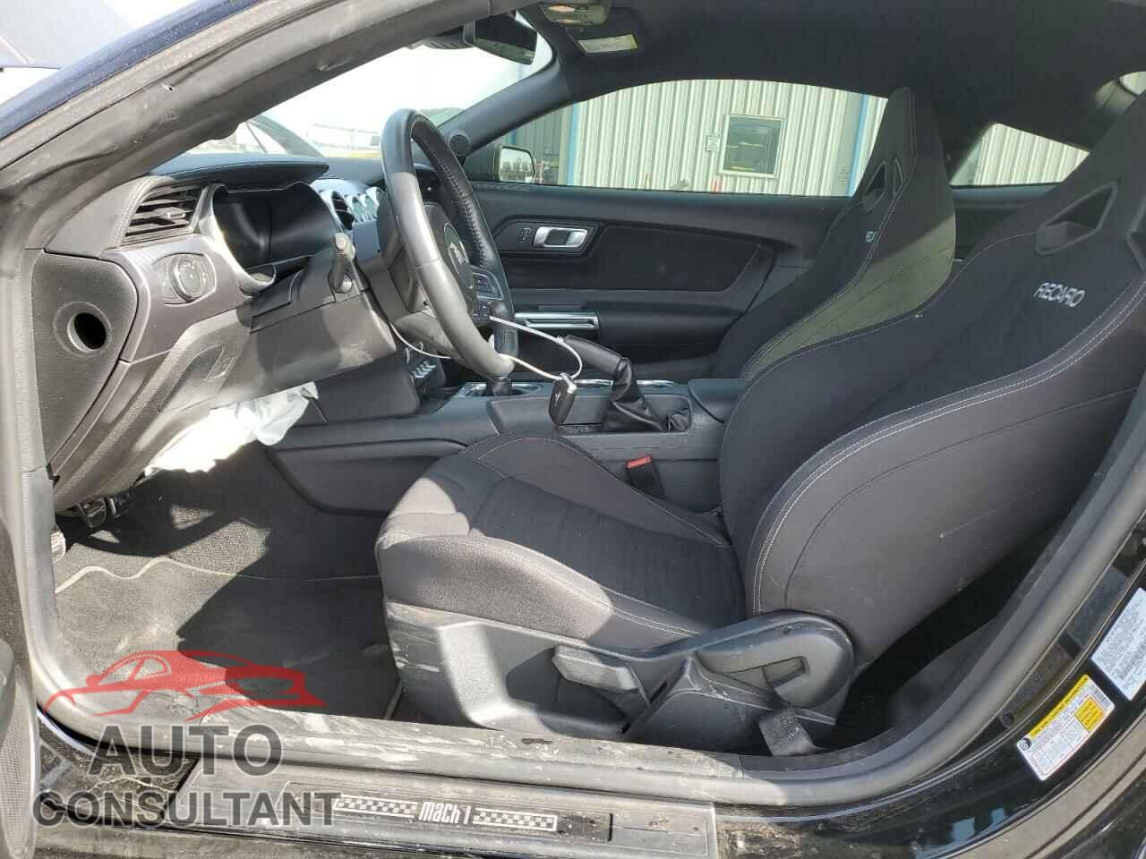 FORD MUSTANG 2021 - 1FA6P8R04M5552462