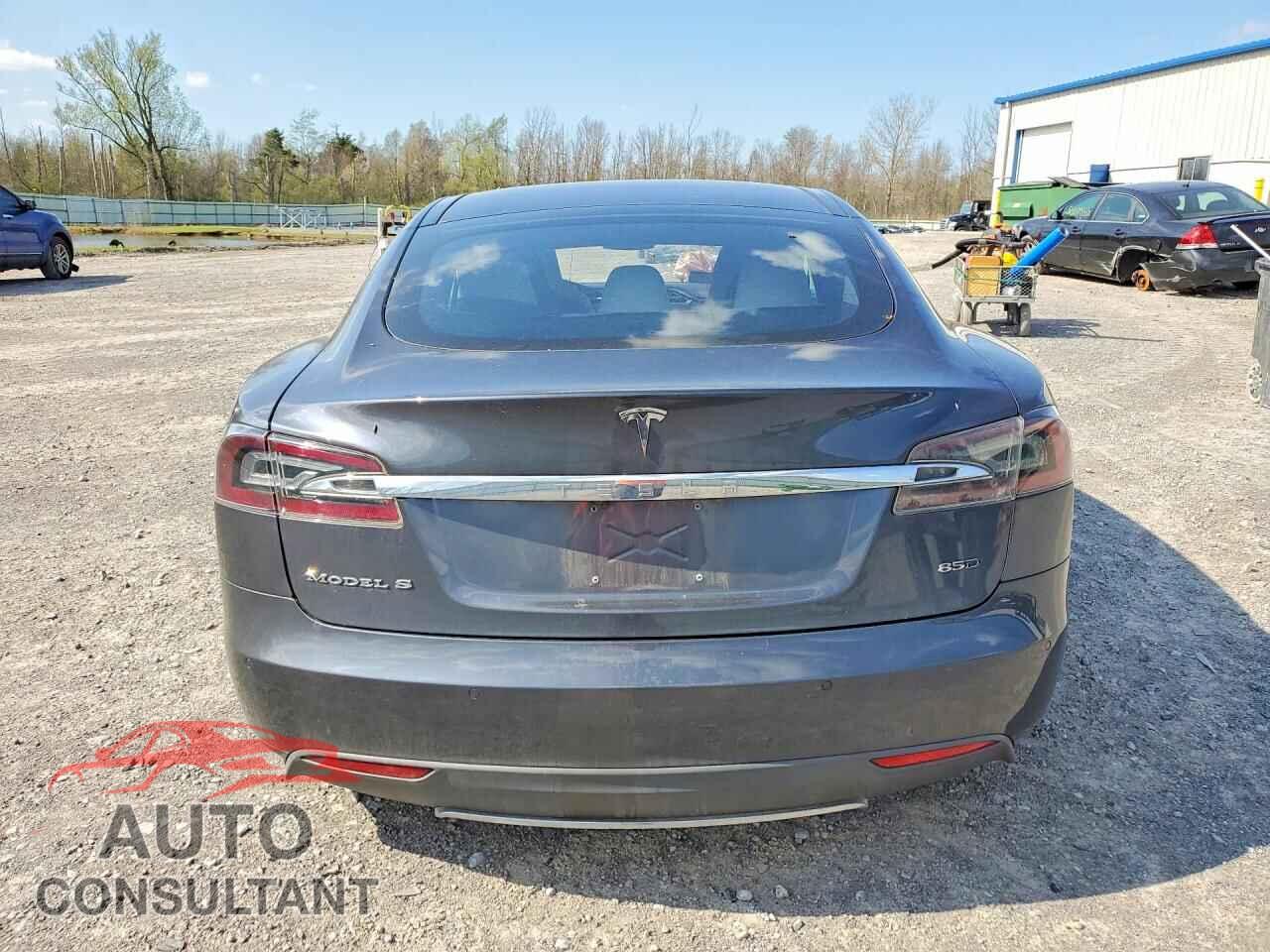 TESLA MODEL S 2015 - 5YJSA1E24FF118424