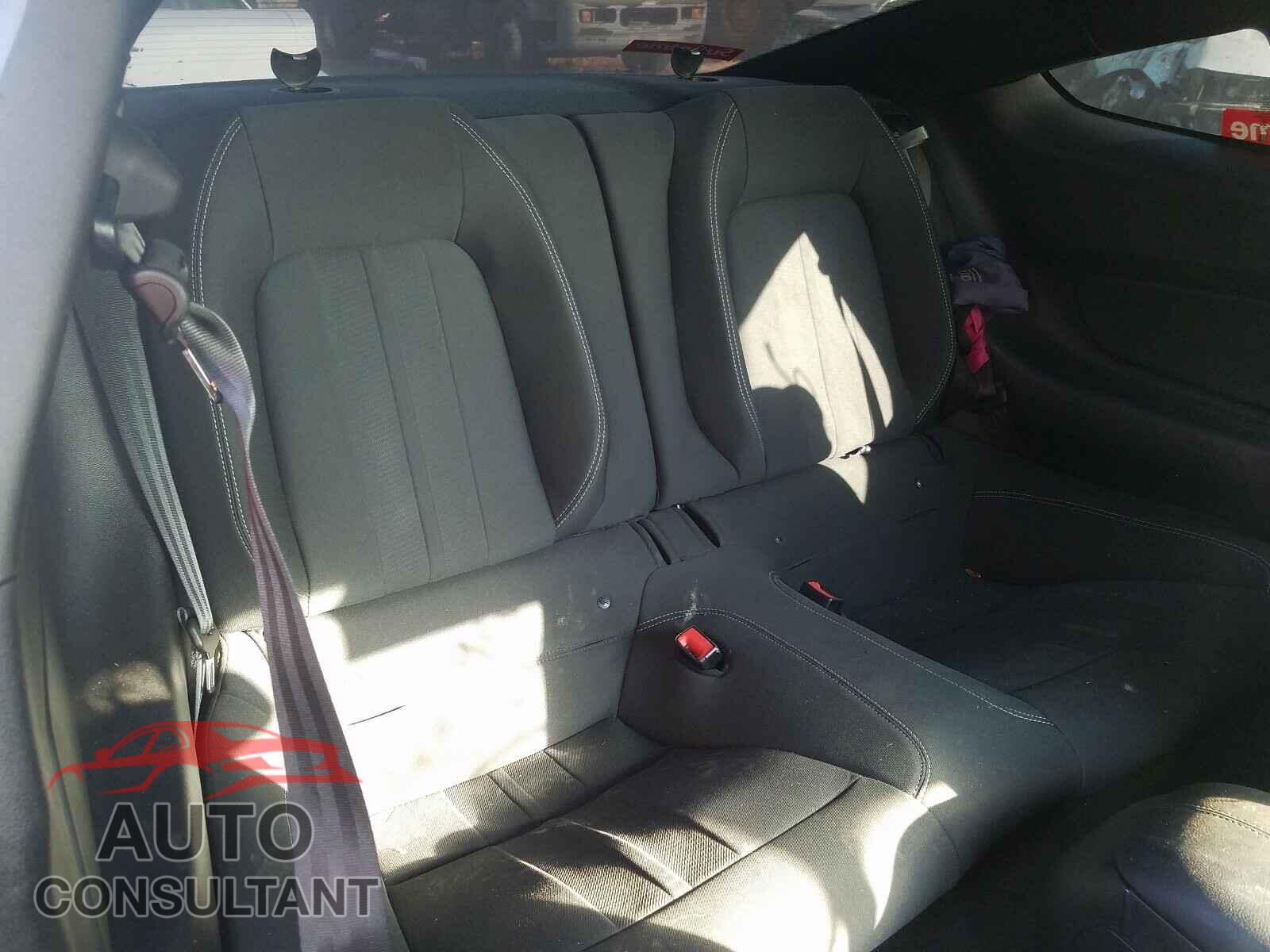 FORD MUSTANG 2020 - 1FA6P8CF0L5127283