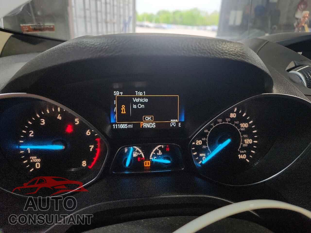 FORD ESCAPE 2018 - 1FMCU9GD8JUB39376