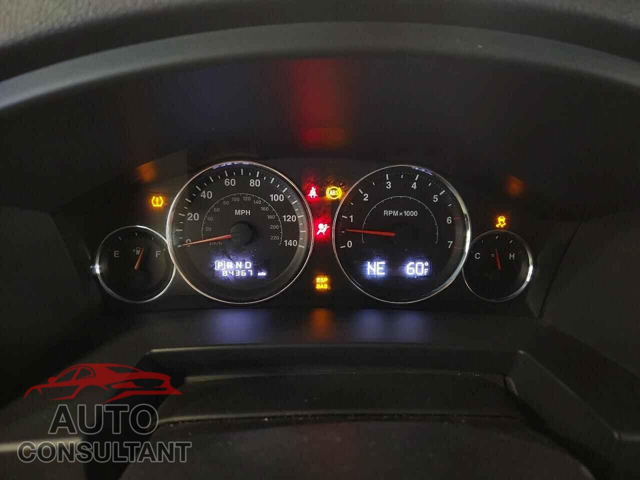 JEEP COMMANDER 2010 - 1J4RG4GK9AC161877