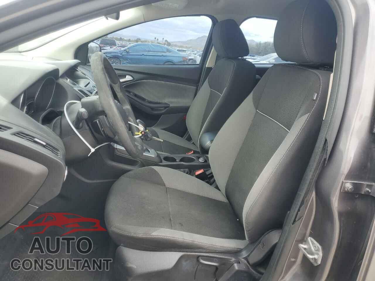 FORD FOCUS 2014 - 1FADP3K22EL201875