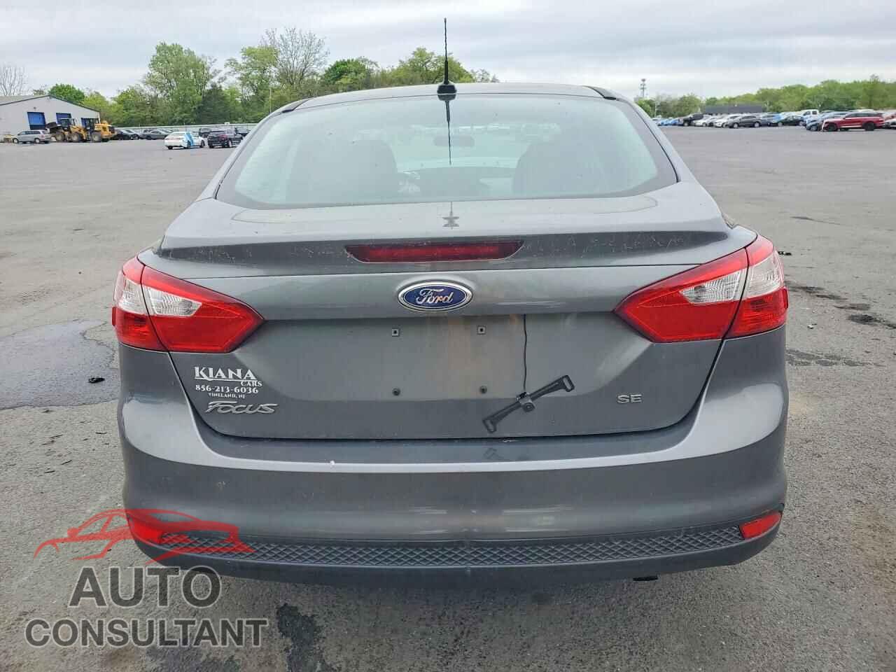 FORD FOCUS 2014 - 1FADP3F27EL201302