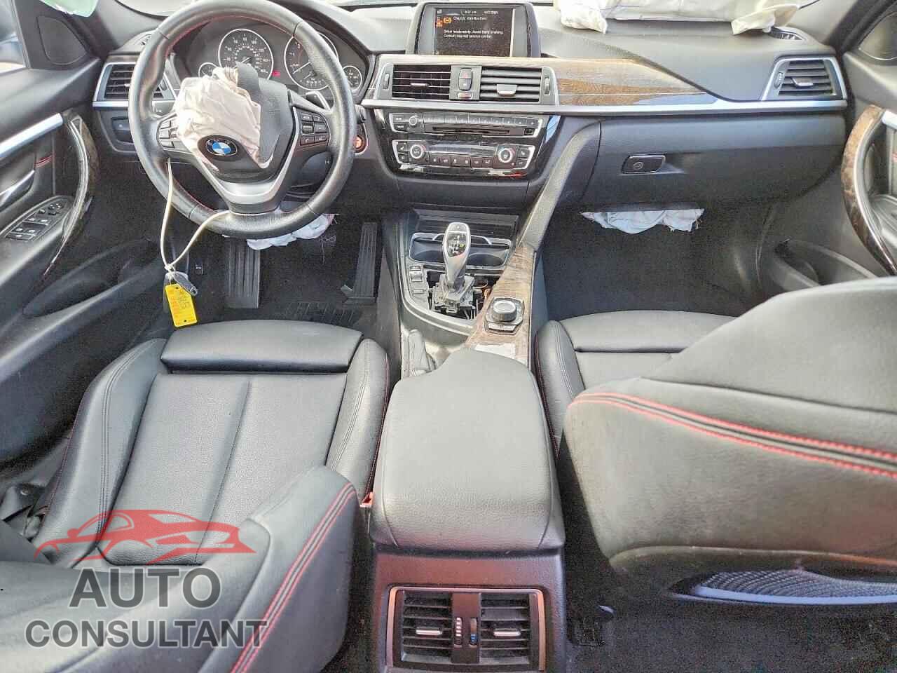 BMW 3 SERIES 2016 - WBA8E3G52GNU02443