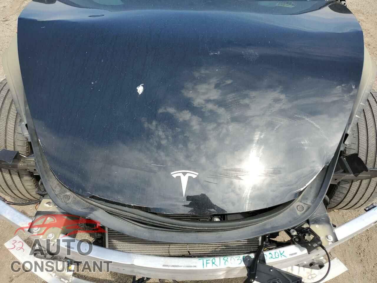 TESLA MODEL 3 2018 - 5YJ3E1EA4JF004884