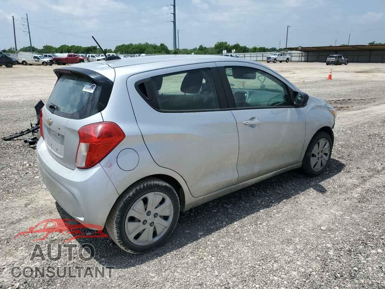 CHEVROLET SPARK 2018 - KL8CB6SA1JC451723