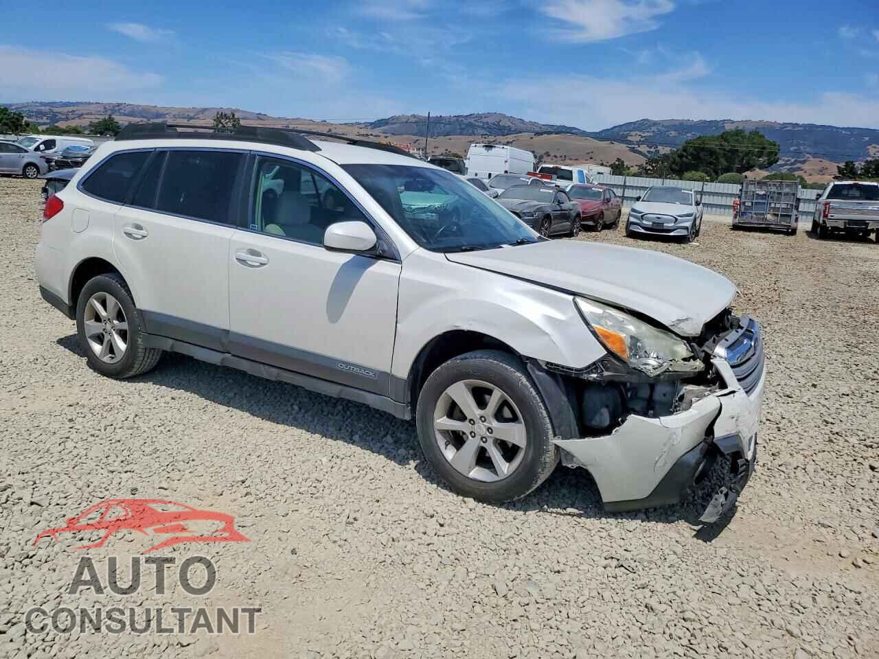 SUBARU OUTBACK 2013 - 4S4BRBCC1D3325076