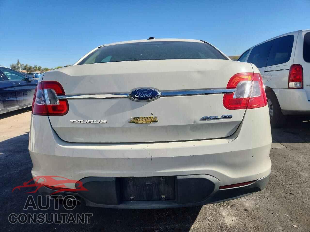 FORD TAURUS 2010 - 1FAHP2HW7AG130701