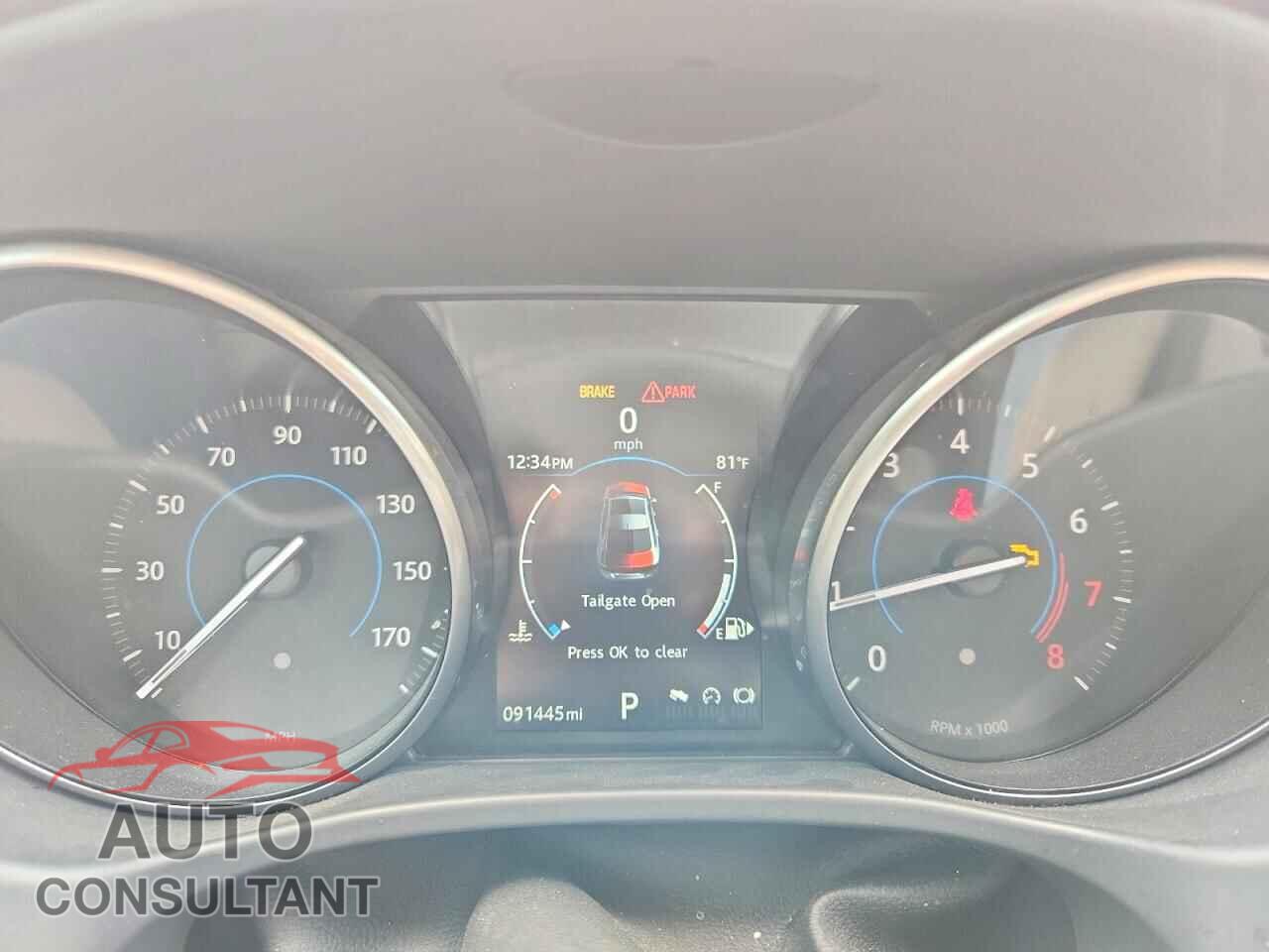 JAGUAR XE 2017 - SAJAR4BG3HA973571