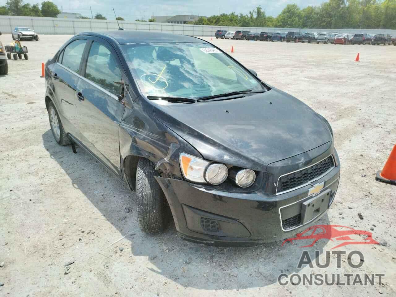 CHEVROLET SONIC 2016 - 1G1JC5SH1G4155244