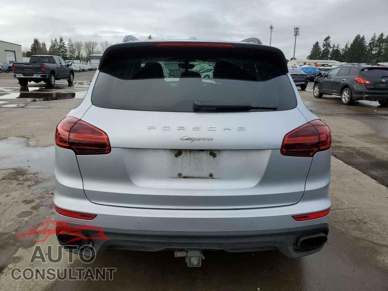 PORSCHE CAYENNE 2017 - WP1AA2A27HKA83499