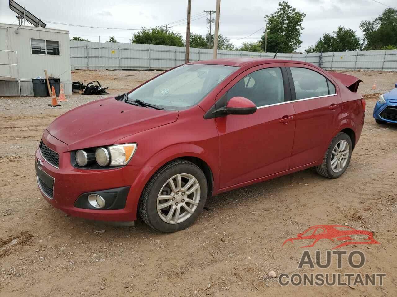 CHEVROLET SONIC 2013 - 1G1JC5SH5D4121819