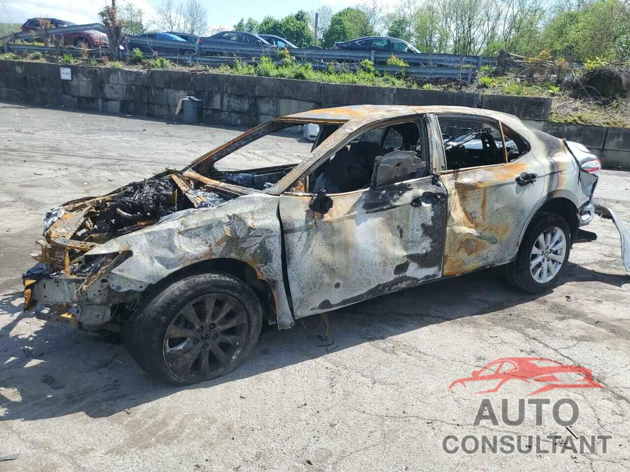 TOYOTA CAMRY 2020 - 4T1C11AK9LU400258