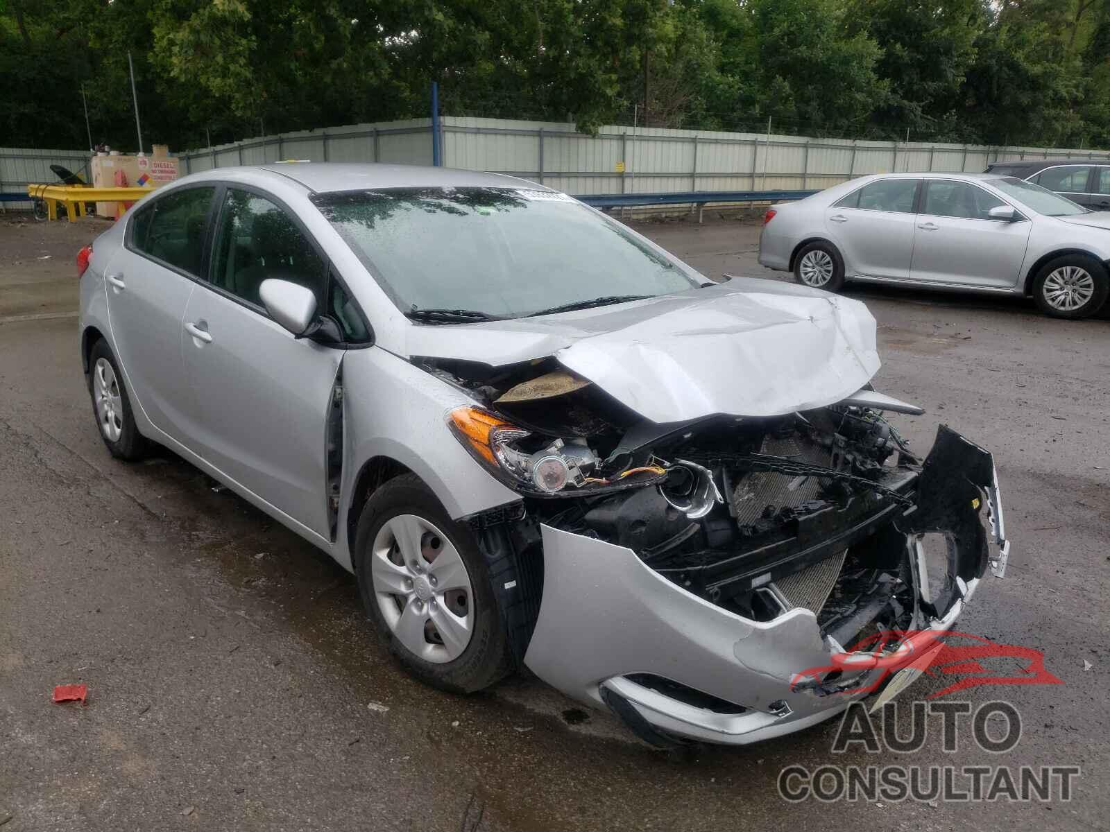 KIA FORTE 2016 - KNAFK4A66G5520034