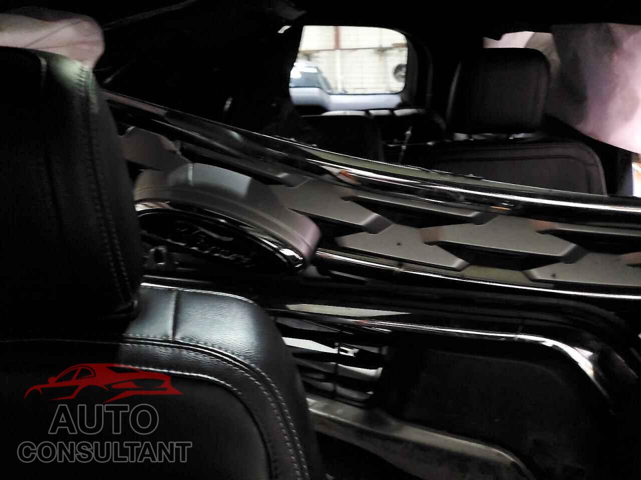 FORD EXPLORER 2018 - 1FM5K8F86JGB15010
