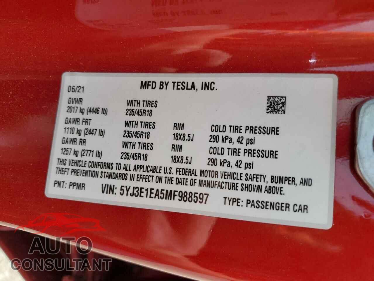 TESLA MODEL 3 2021 - 5YJ3E1EA5MF988597