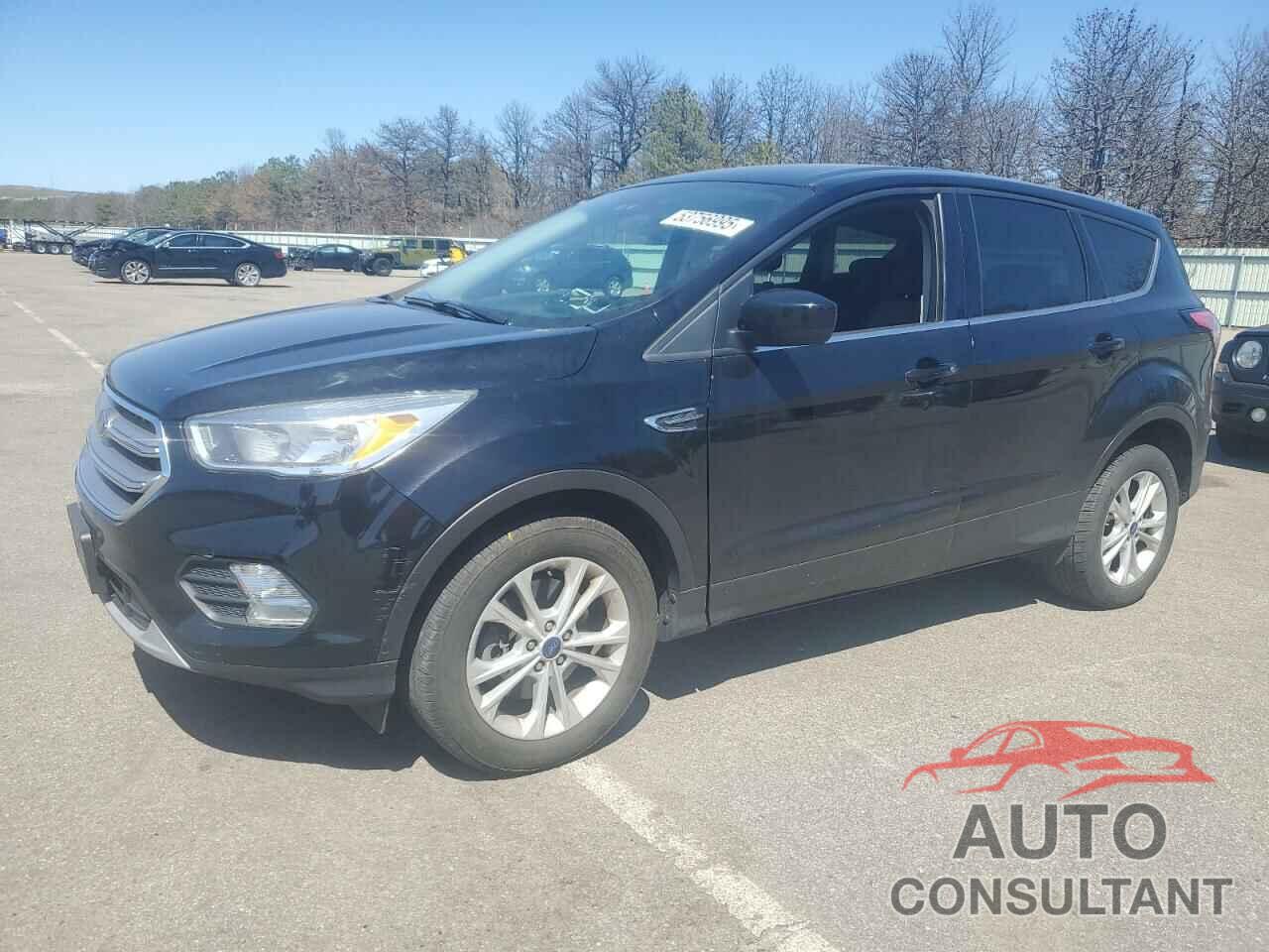FORD ESCAPE 2017 - 1FMCU9GD1HUD01956