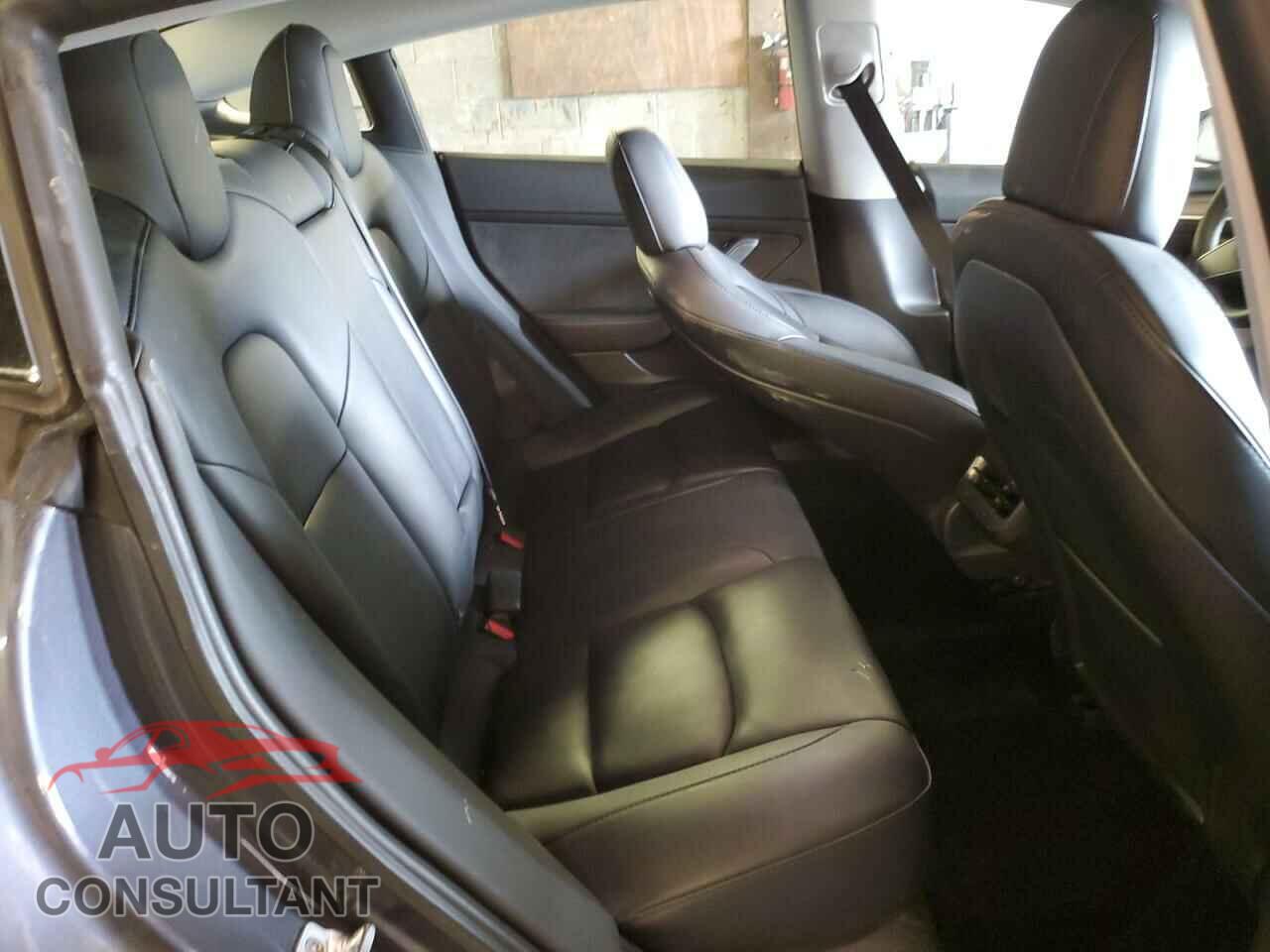 TESLA MODEL 3 2023 - 5YJ3E1EA6PF428527