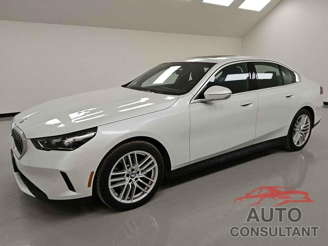 BMW 5 SERIES 2025 - WBA43FJ03SCT70402