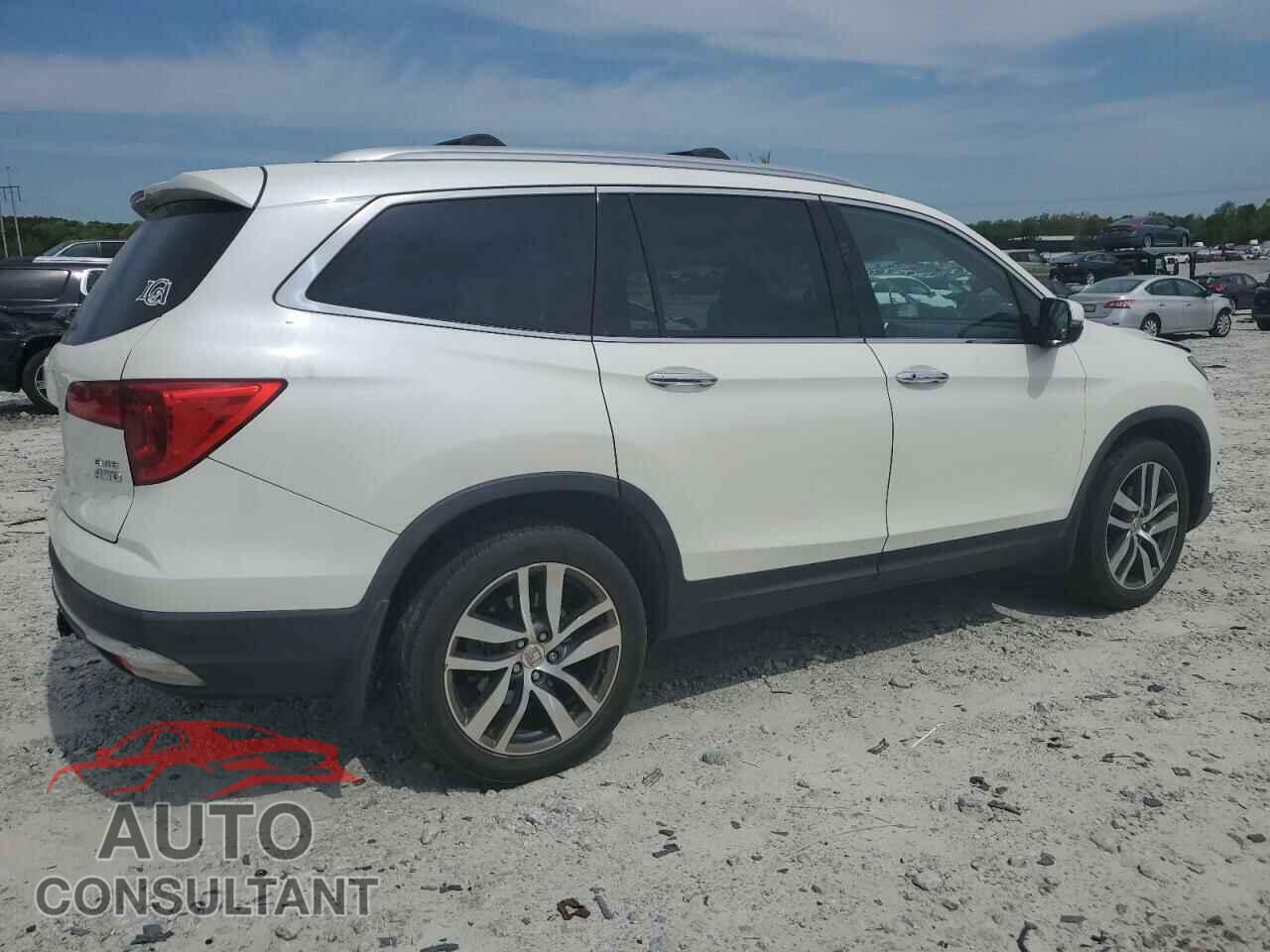 HONDA PILOT 2017 - 5FNYF6H02HB076020
