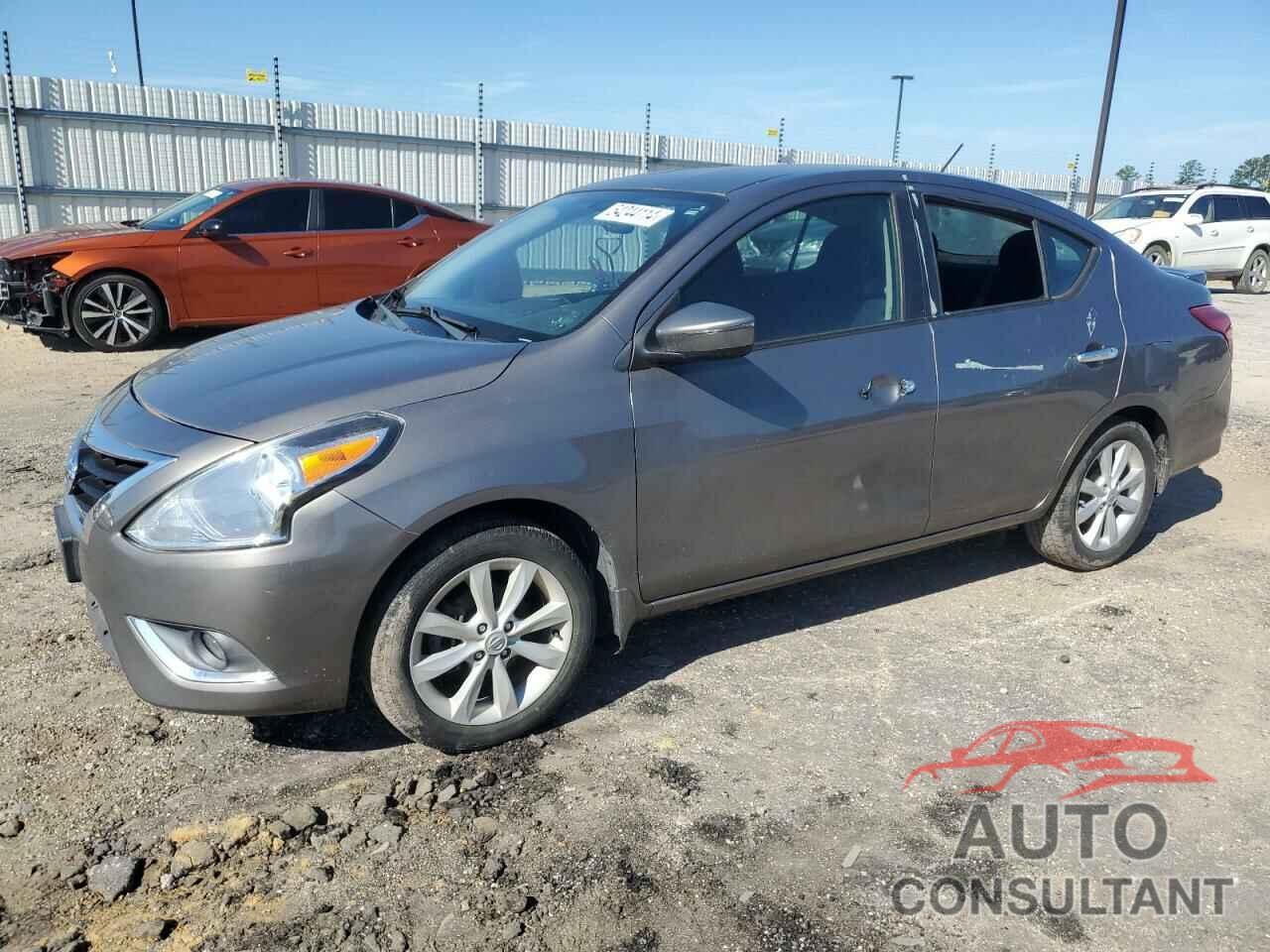 NISSAN VERSA 2017 - 3N1CN7AP5HL812365