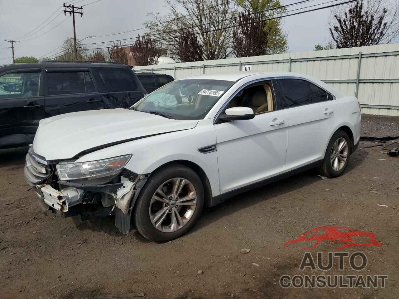 FORD TAURUS 2015 - 1FAHP2E83FG189225