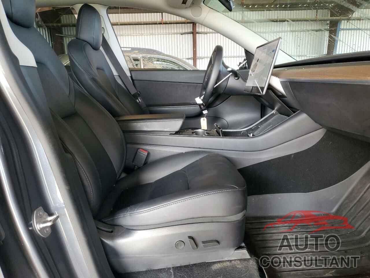 TESLA MODEL Y 2020 - 5YJYGDEE6LF058176