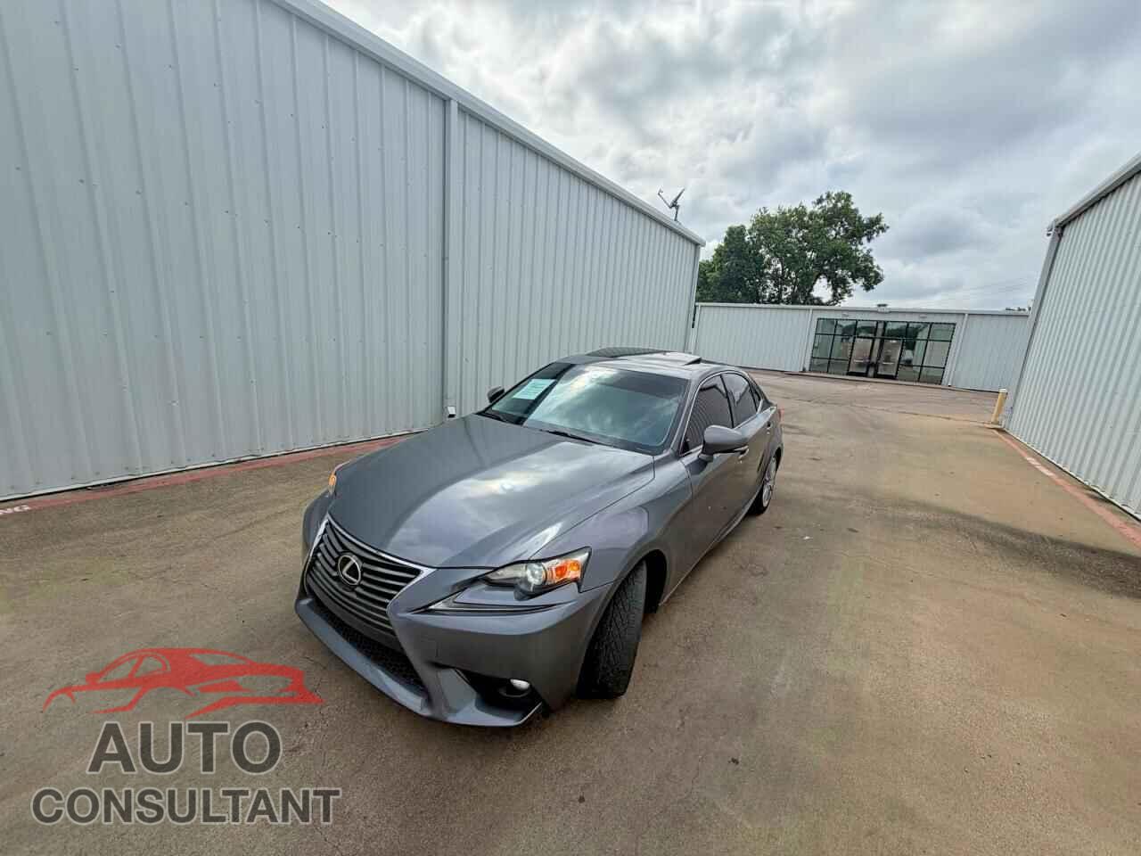 LEXUS IS 2016 - JTHBA1D28G5008169