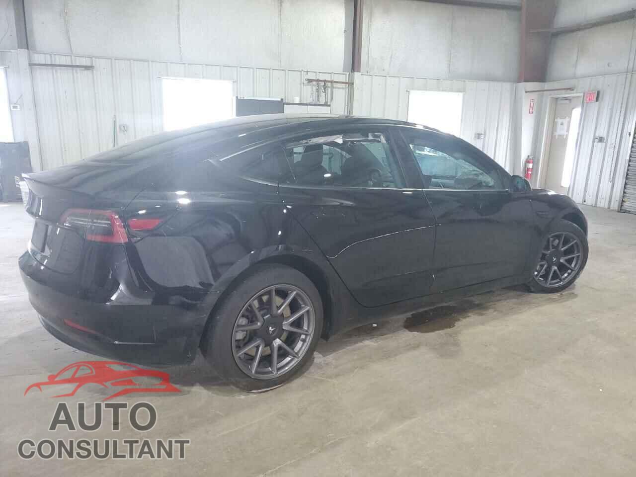 TESLA MODEL 3 2023 - 5YJ3E1EAXPF486866