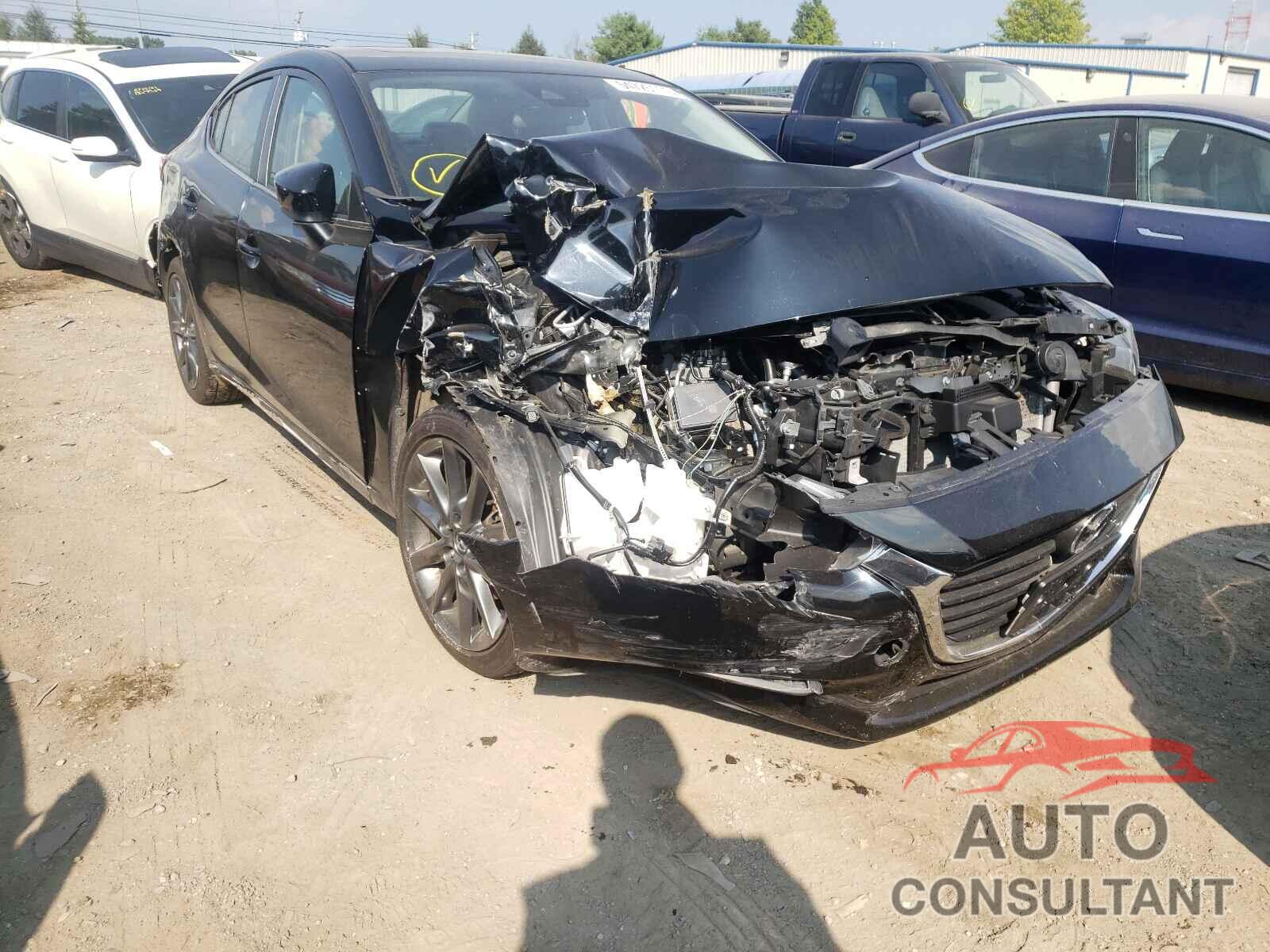 MAZDA 3 2018 - 3MZBN1V36JM265715