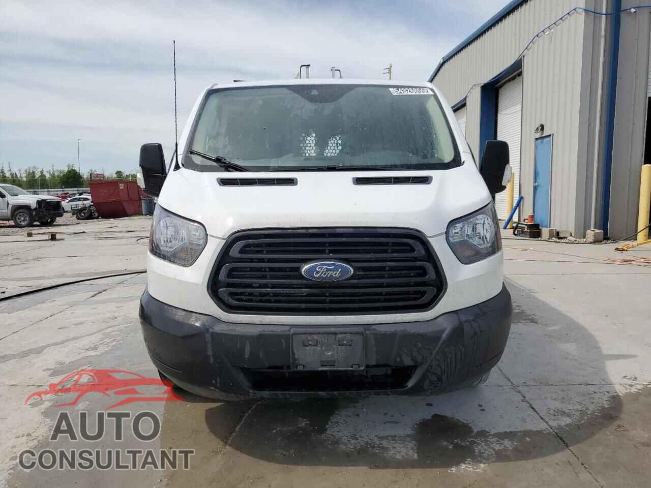 FORD TRANSIT 2019 - 1FTYE1ZM4KKB88013