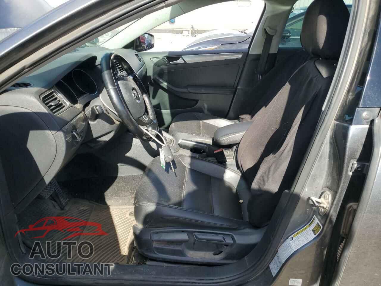 VOLKSWAGEN JETTA 2017 - 3VWDB7AJ3HM380906