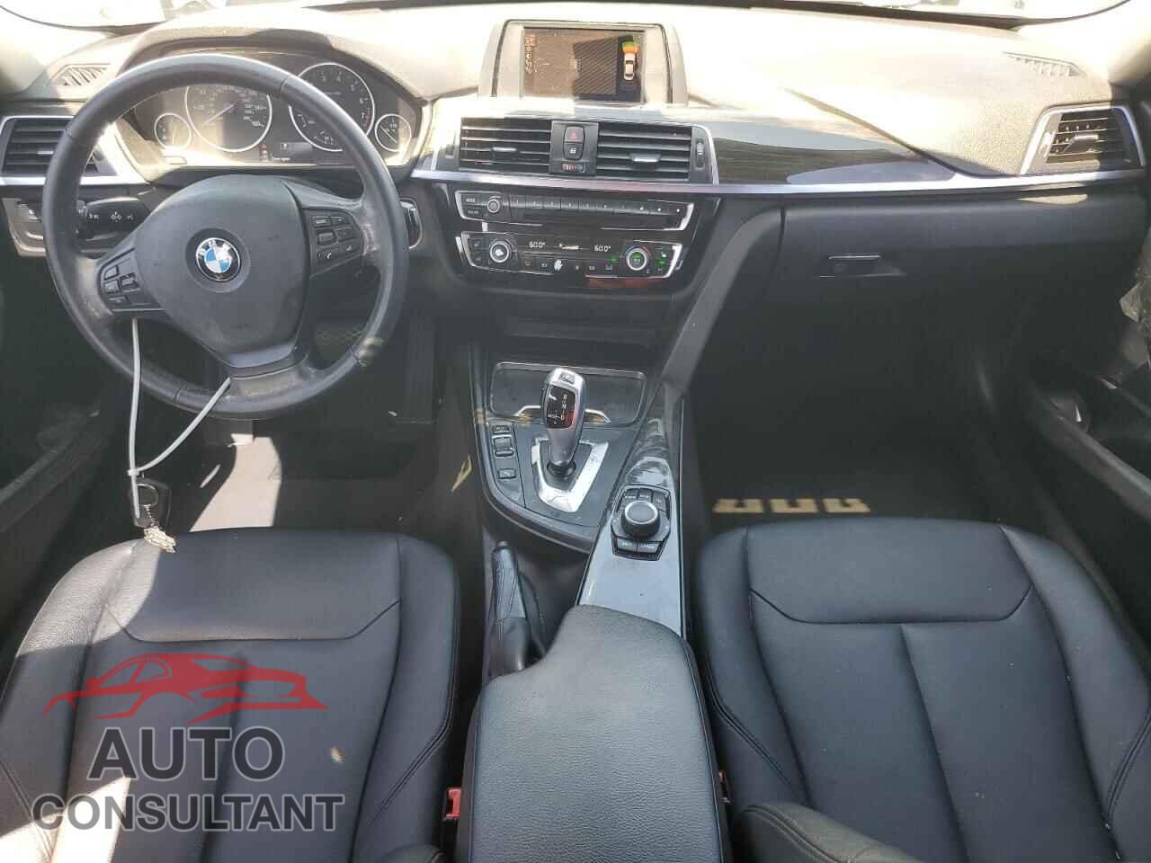 BMW 3 SERIES 2016 - WBA8E5G59GNT41202