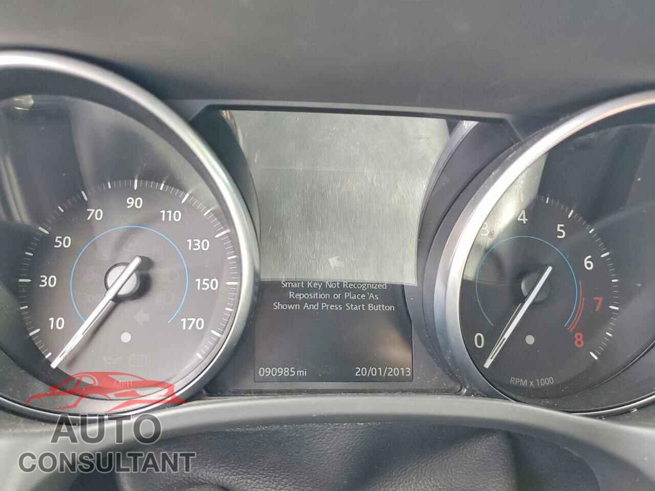 JAGUAR XE 2017 - SAJAR4BG5HA958845