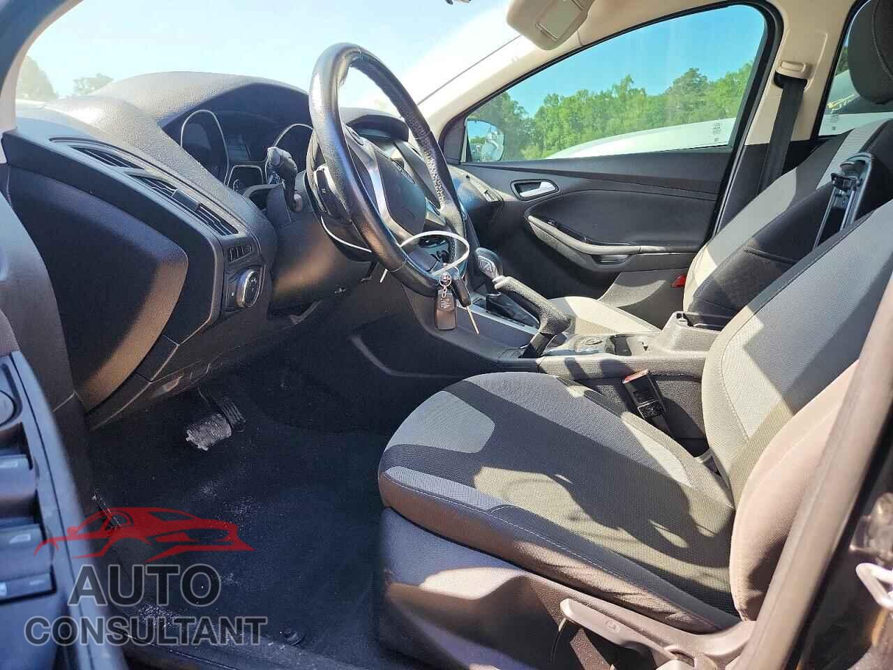 FORD FOCUS 2014 - 1FADP3F27EL386693