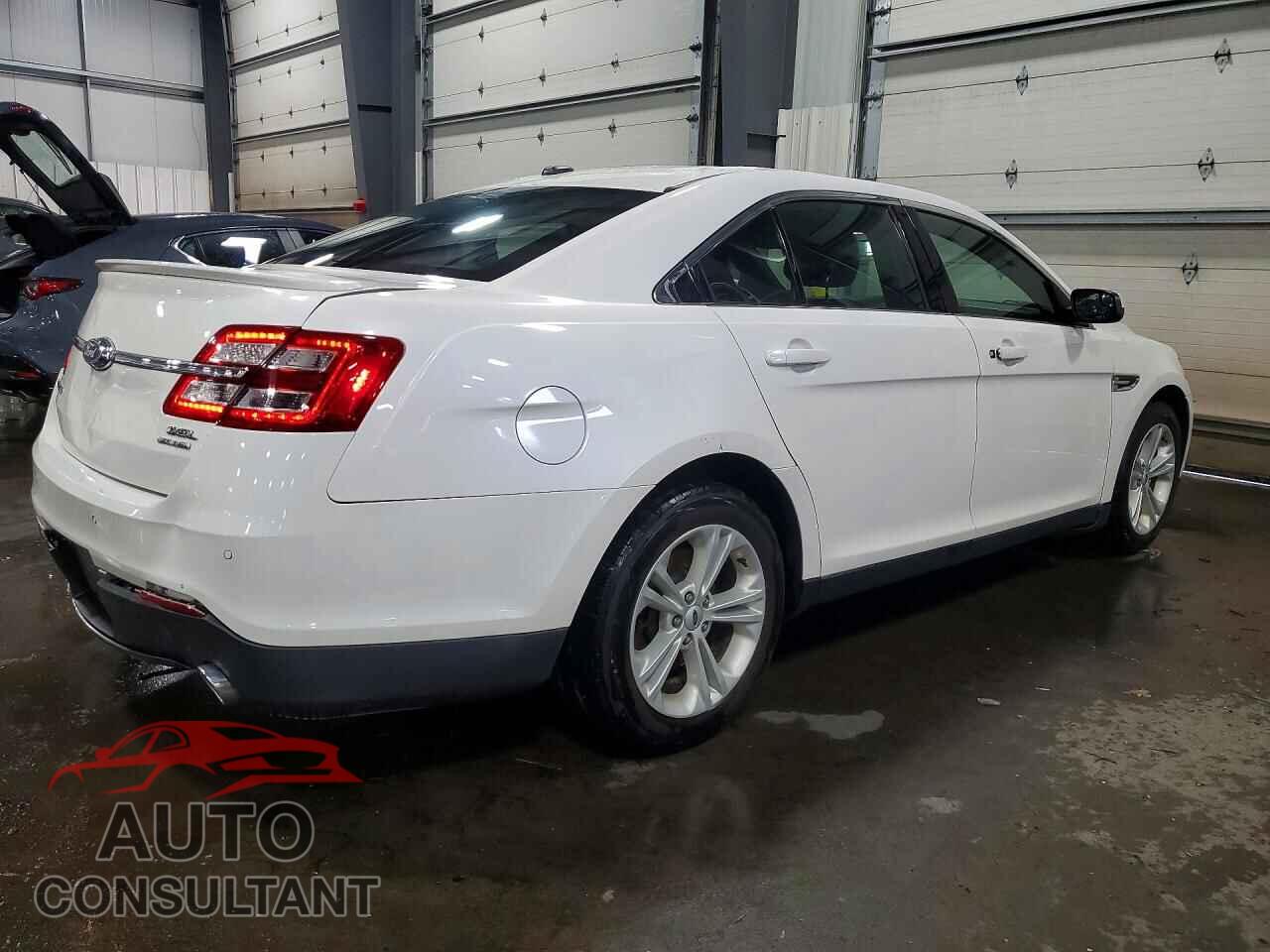 FORD TAURUS 2016 - 1FAHP2E81GG122009