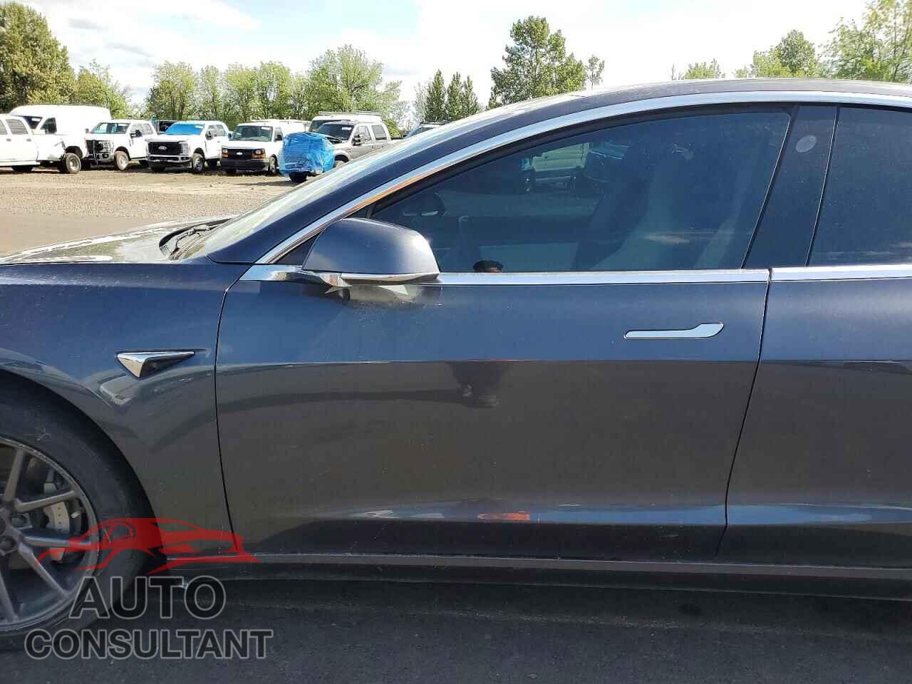 TESLA MODEL 3 2019 - 5YJ3E1EA5KF312129