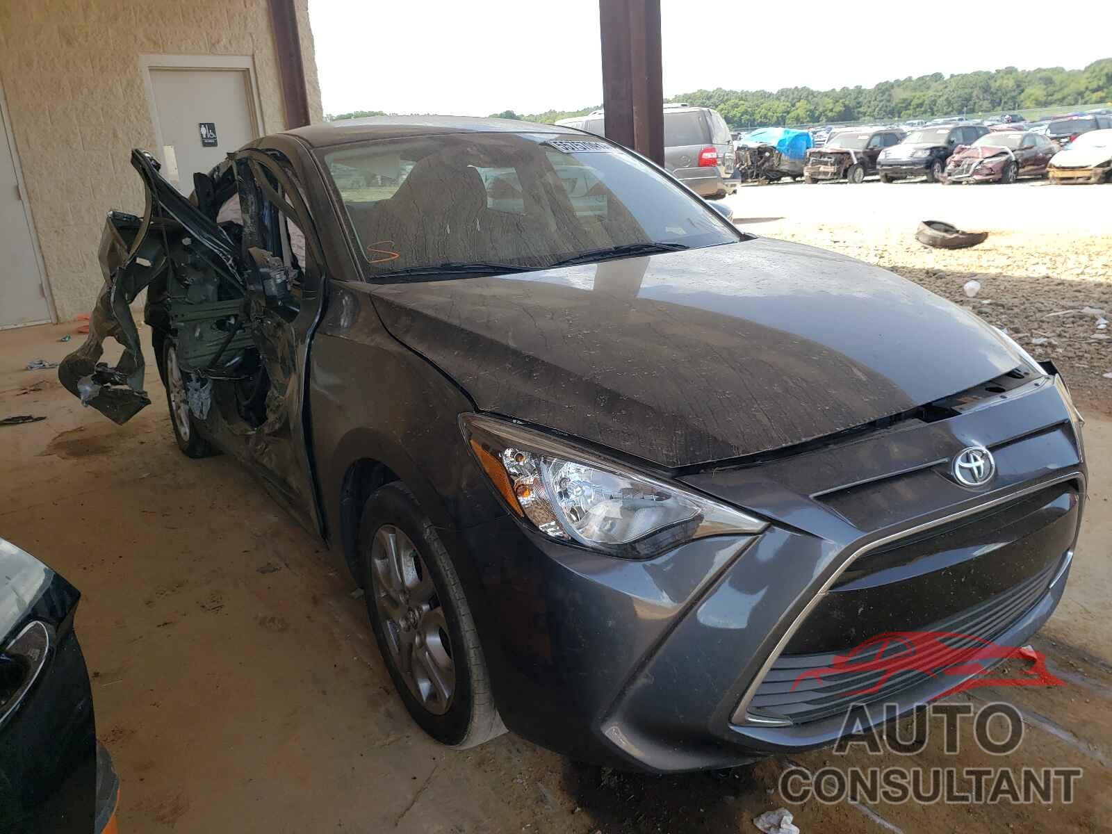 TOYOTA YARIS 2017 - 3MYDLBYV0HY192656