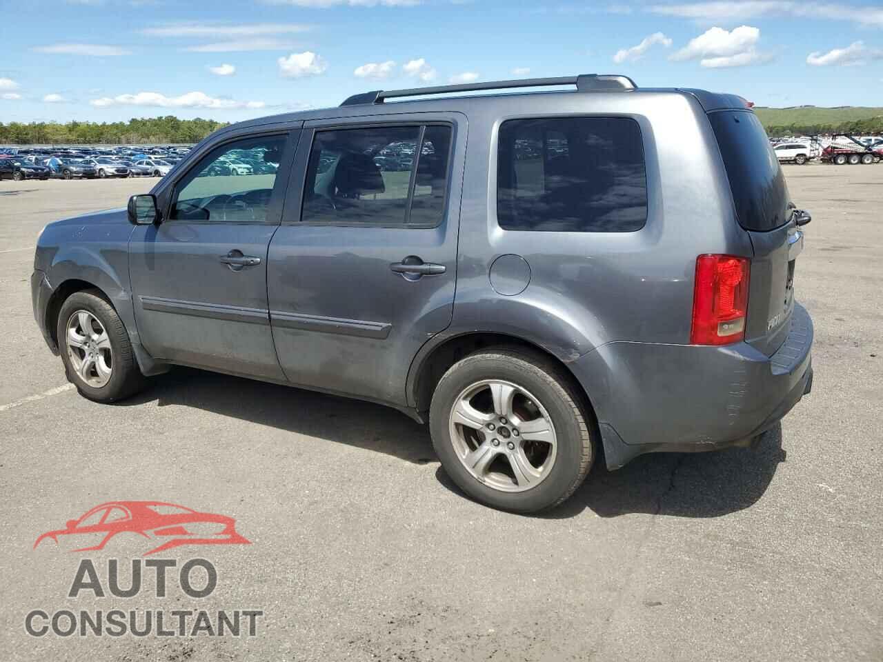 HONDA PILOT 2013 - 5FNYF4H59DB071245